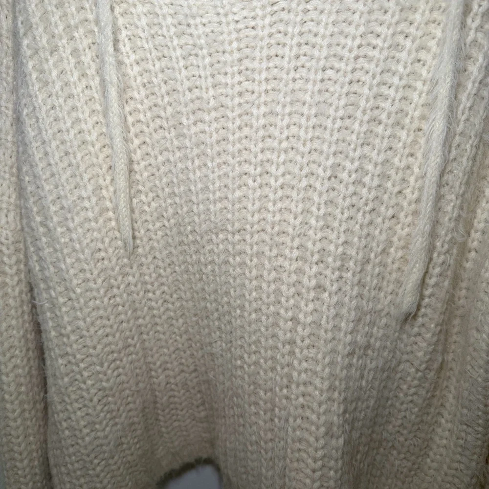 POL Cream Knit Chunky Sweater with Hood - Picture 3 of 7